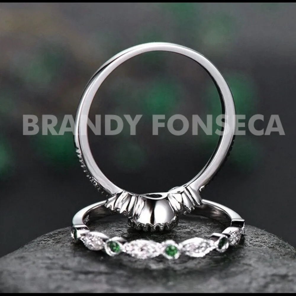 Emerald Green Stone Ring Set Silver